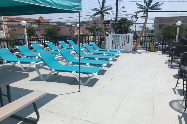 Pool 9 of 30