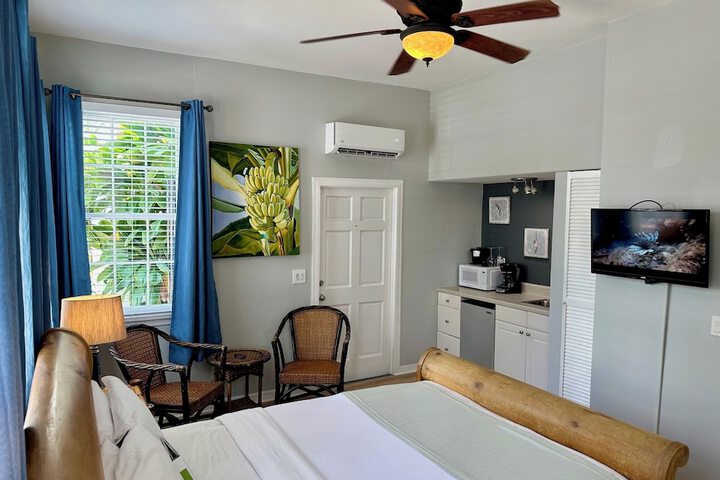 Room 147 of 259