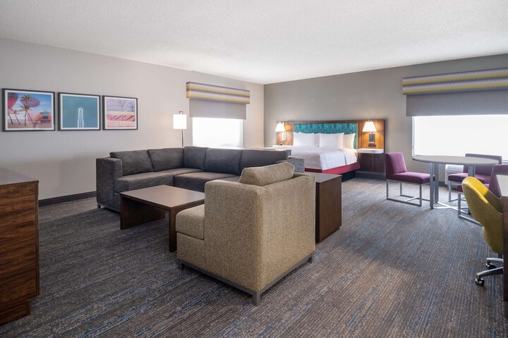 Room 15 of 51