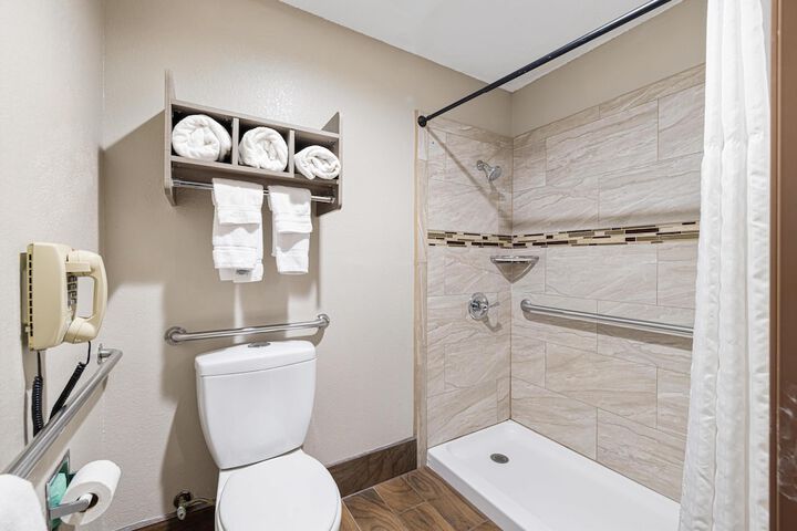 SureStay Plus Hotel by Best Western Kearney Liberty North