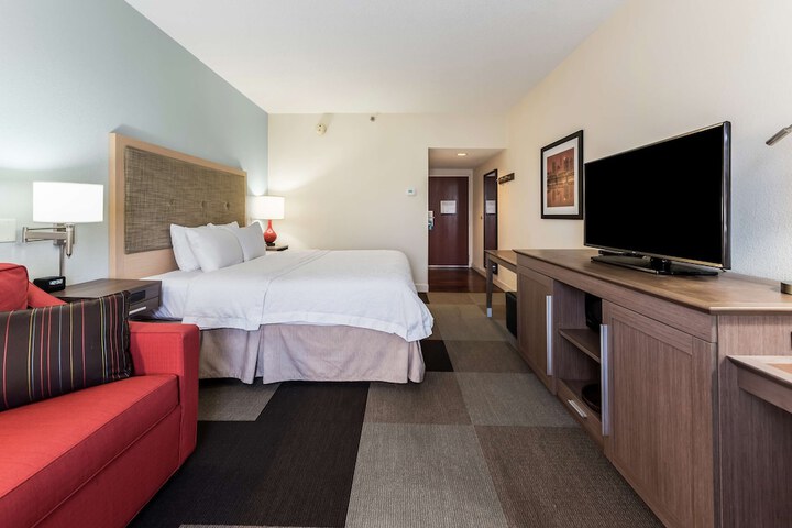 Room 42 of 75