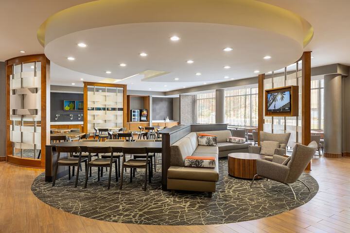 Hotel Interior 11 of 25