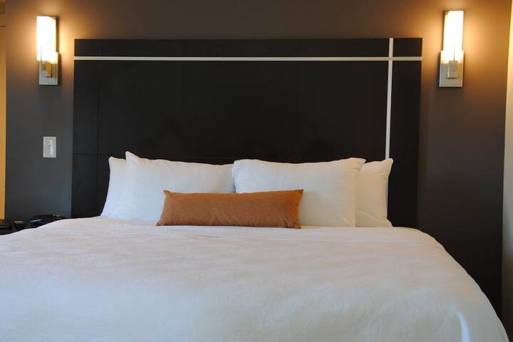The Gin Hotel an Ascend Collection Hotel