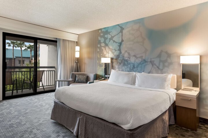 Room 21 of 36