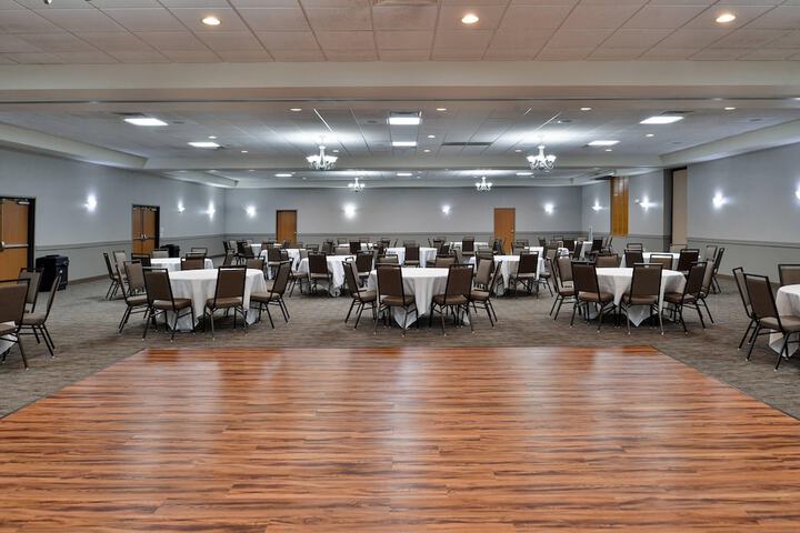 Comfort Inn & Suites Madison North