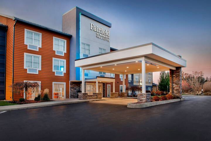 Hotel 7 of 48