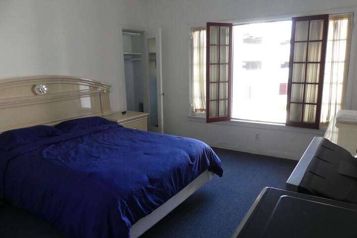 Room 43 of 57