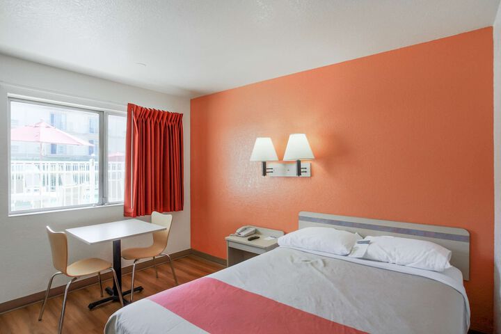 Motel 6 Medford OR