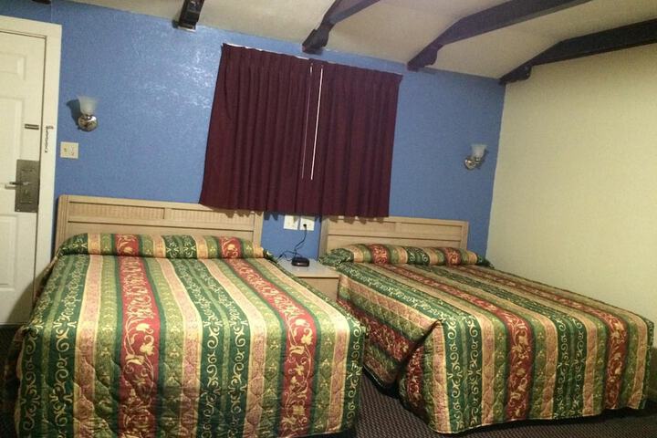 Room 26 of 37