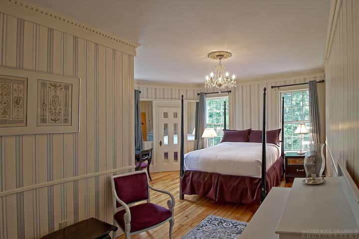 Room 48 of 112
