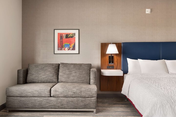 Room 29 of 35
