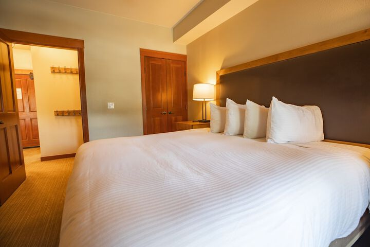 Room 216 of 238