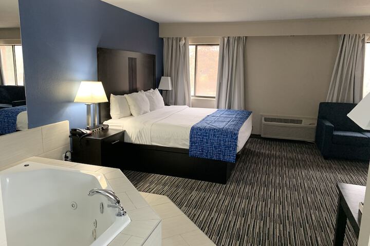 Baymont by Wyndham Enid