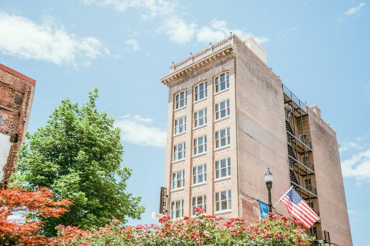 The Esquire Hotel Downtown Gastonia an Ascend Collection Hotel