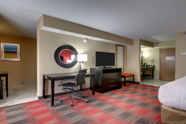 Holiday Inn Express & Suites Jackson Downtown - Coliseum by IHG