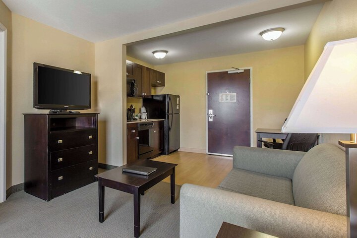 Room 30 of 71