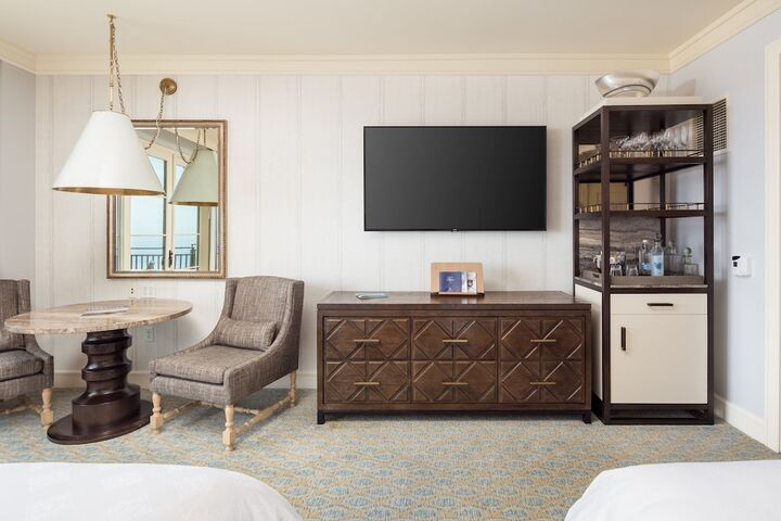 Room 73 of 161