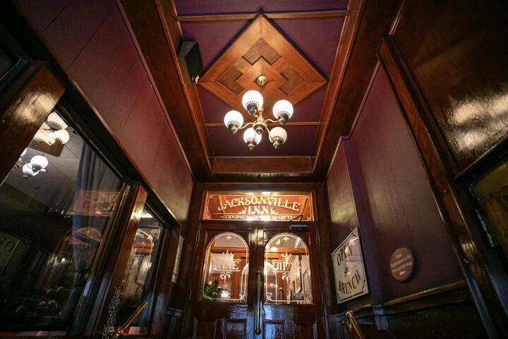 Historic Jacksonville Inn