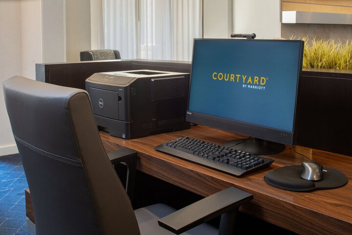 Courtyard by Marriott Decatur