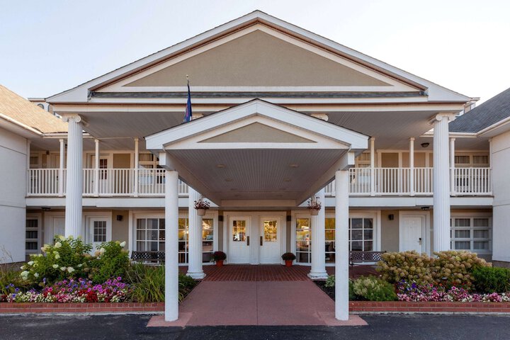 Hotel 6 of 49
