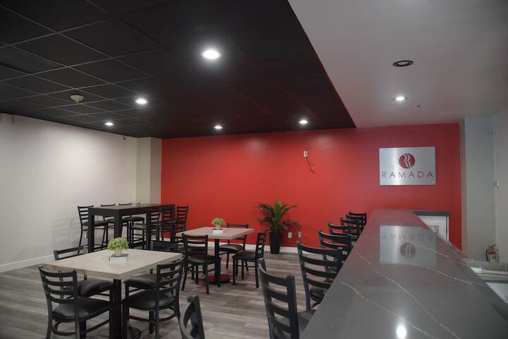 Lounge 60 of 74