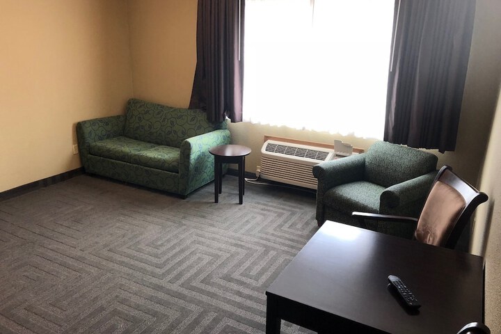 Room 37 of 38