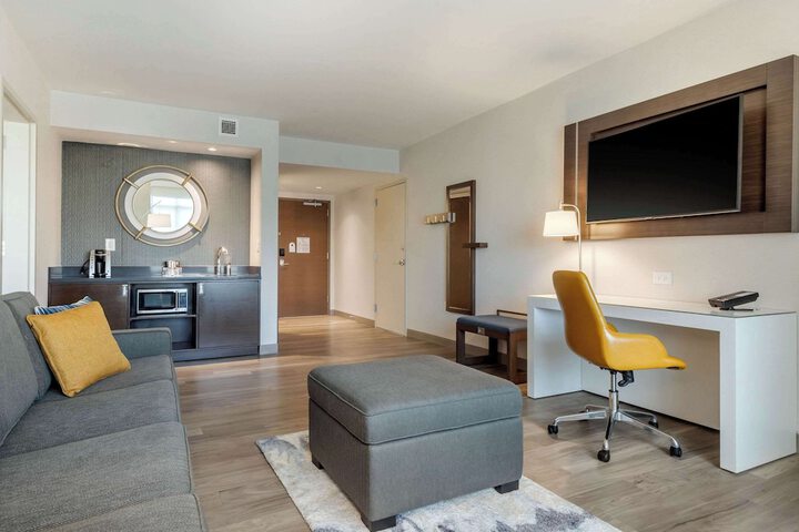 Room 42 of 79