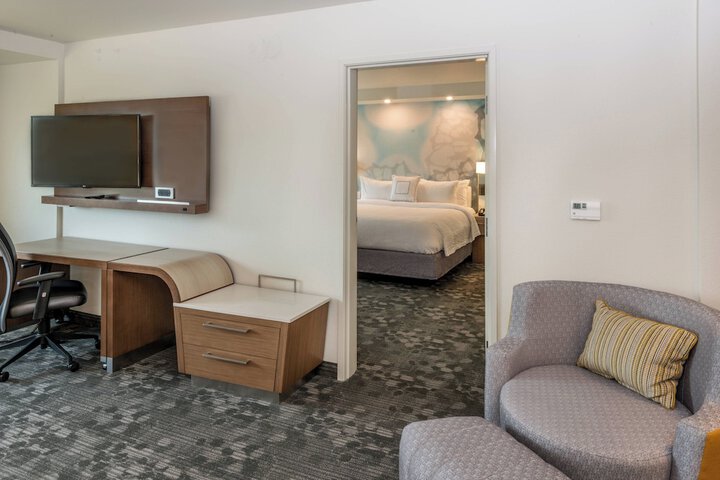 Courtyard by Marriott Somerset