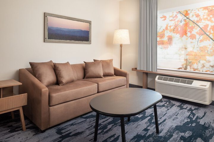 Fairfield Inn & Suites by Marriott Fresno North / Shaw Avenue