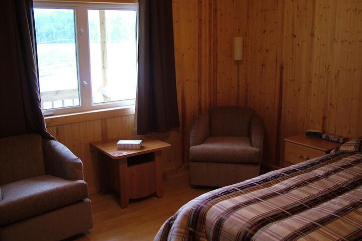 Room 11 of 19