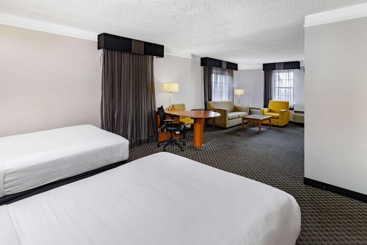 Room 41 of 65