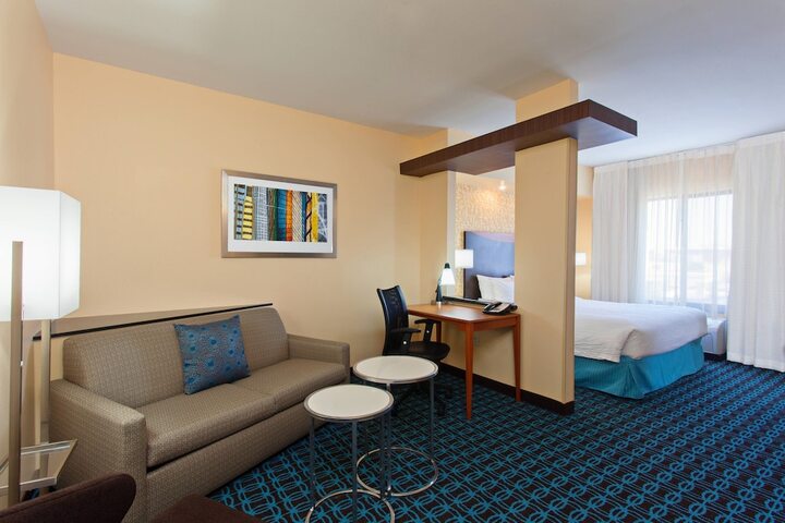 Room 10 of 17
