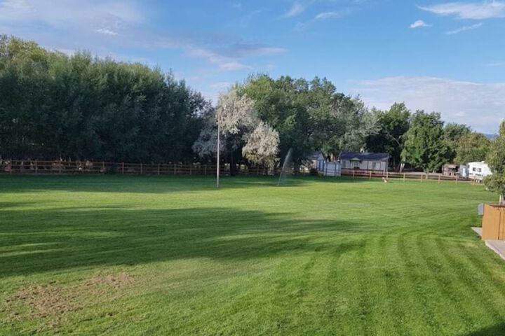 Red Arrow Inn & Suites a Travelodge by Wyndham