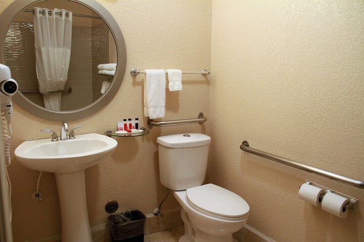 Room 15 of 64