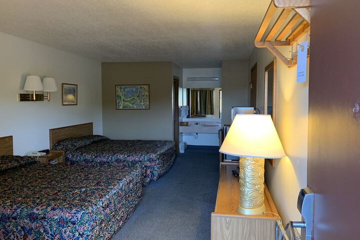 Room 15 of 18