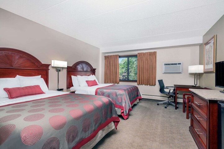 Room 16 of 32