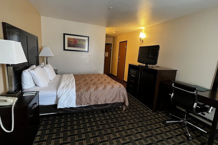Room 15 of 41