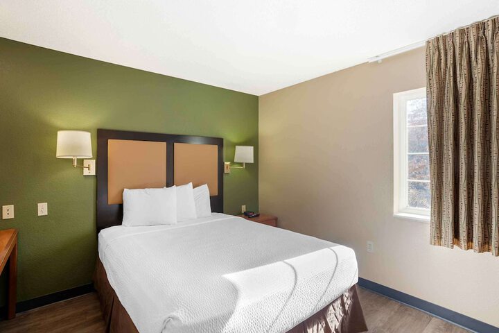 Room 21 of 41