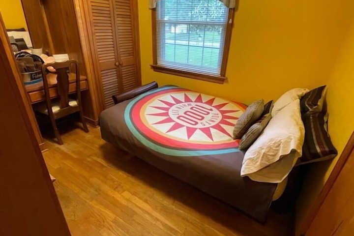 Room 30 of 50