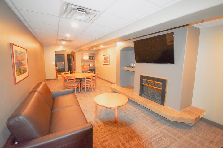 Room 12 of 35