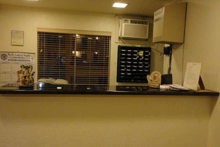 Hotel Interior 11 of 26