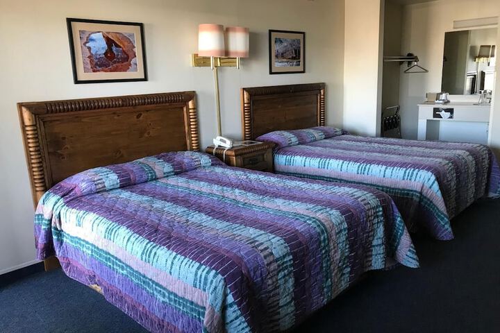 Room 37 of 39