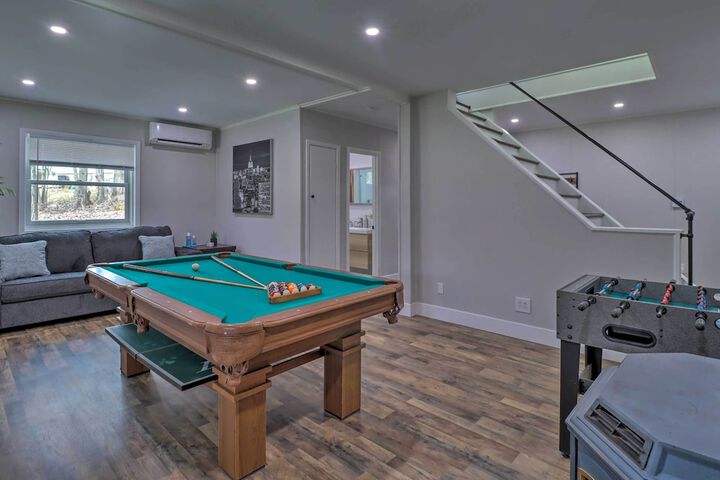 6 Mi to Camelback Slopes! Home w / Game Room