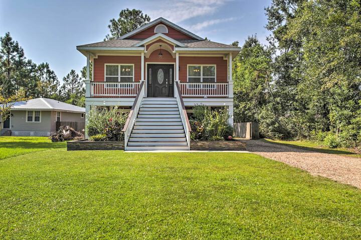 Waveland Family House 4-minute Drive to the Beach