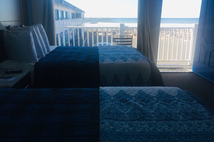 Dolphin Cove Motel