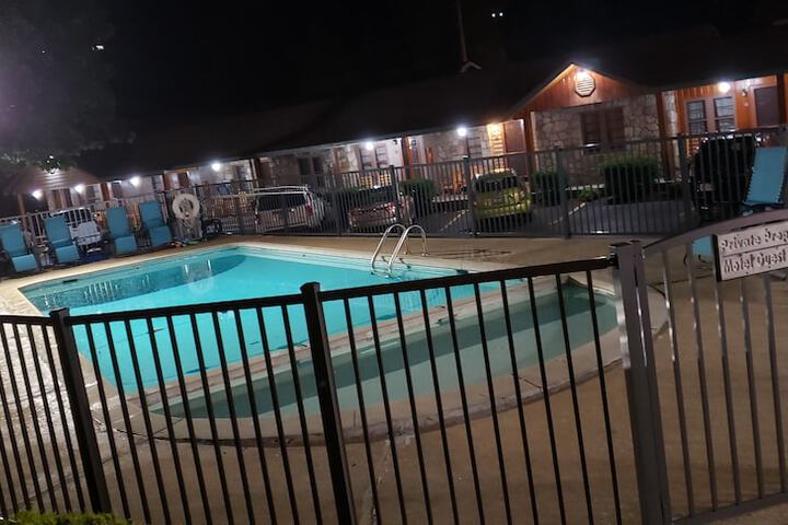 Pool 8 of 93