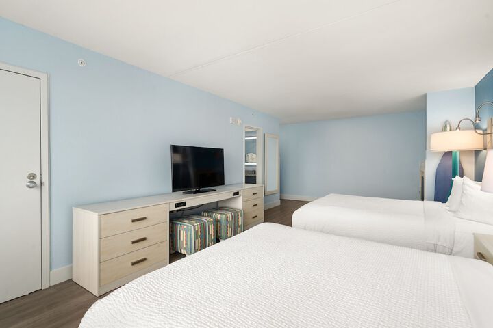 Room 32 of 50