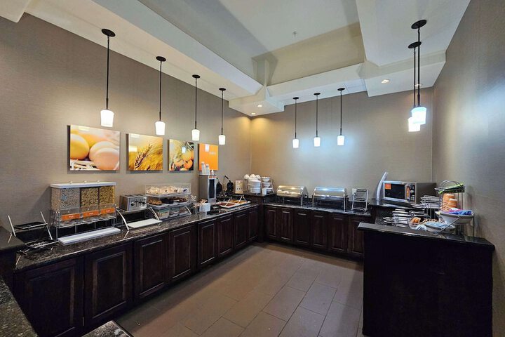 Comfort Inn & Suites Independence