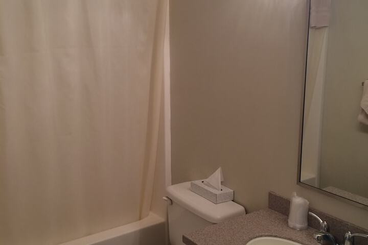 Room 11 of 22