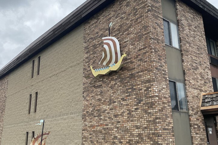 Voyageur Inn and Conference Center